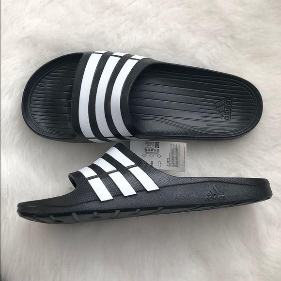 NWT Mens Adidas slide sandals - Picture 4 of 4